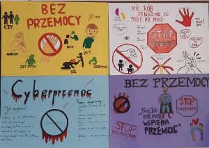 Plakaty uczniów na akcję "Razem przeciwko przemocy".